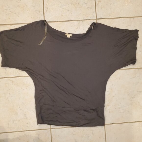 2/1 Large Casual Tops ~~ EUC - Picture 5 of 7